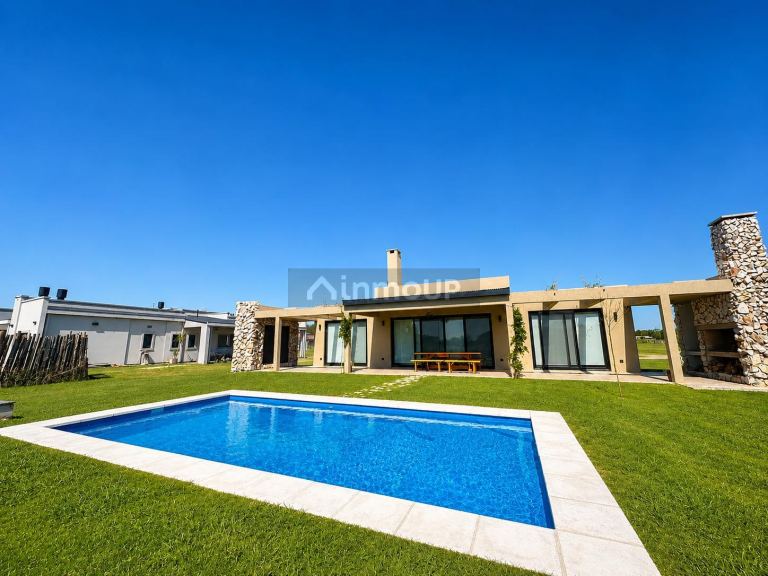 Casa en Venta en Ezeiza, G.B.A. Zona Sur