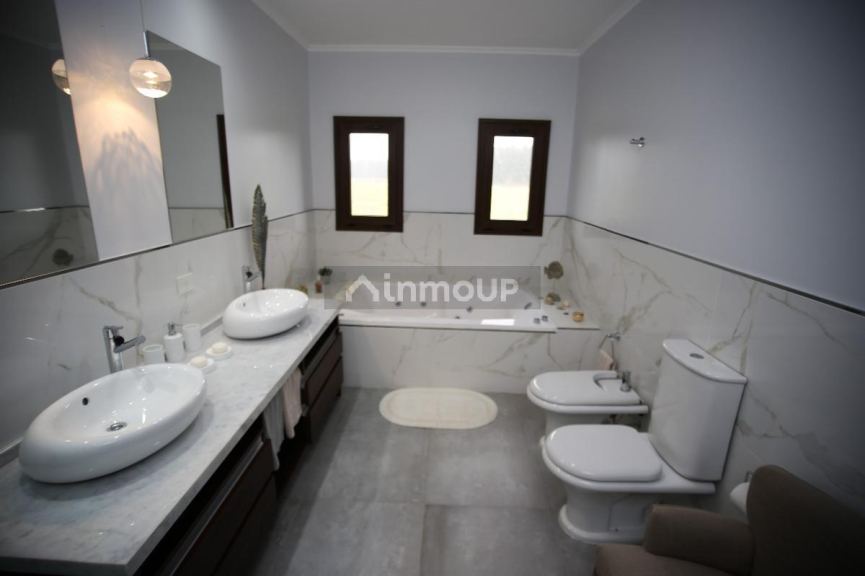 Casa en Venta en Ezeiza, G.B.A. Zona Sur