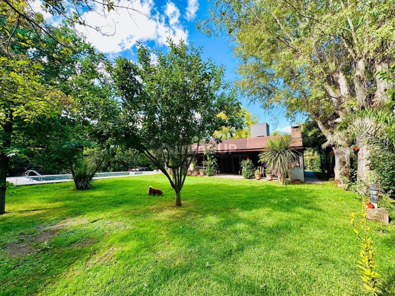 Casa Quinta en Venta en Esteban Echeverria, G.B.A. Zona Sur