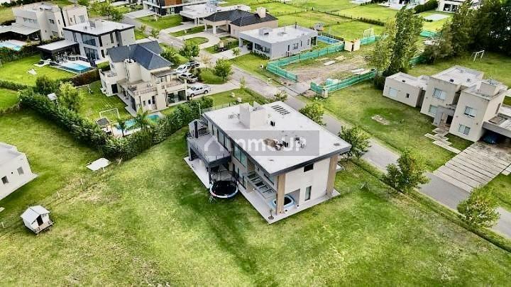 Casa en Venta en Ezeiza, G.B.A. Zona Sur
