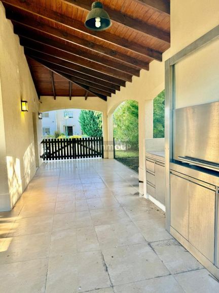Casa en Alquiler en Esteban Echeverria, G.B.A. Zona Sur