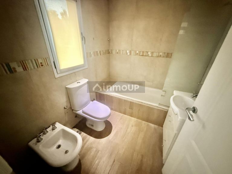 Casa en Alquiler en Esteban Echeverria, G.B.A. Zona Sur