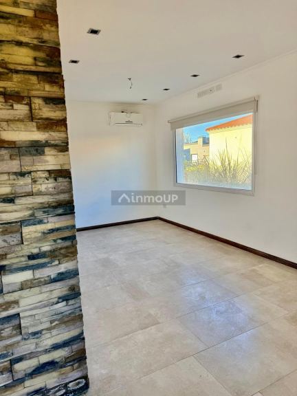Casa en Alquiler en Esteban Echeverria, G.B.A. Zona Sur