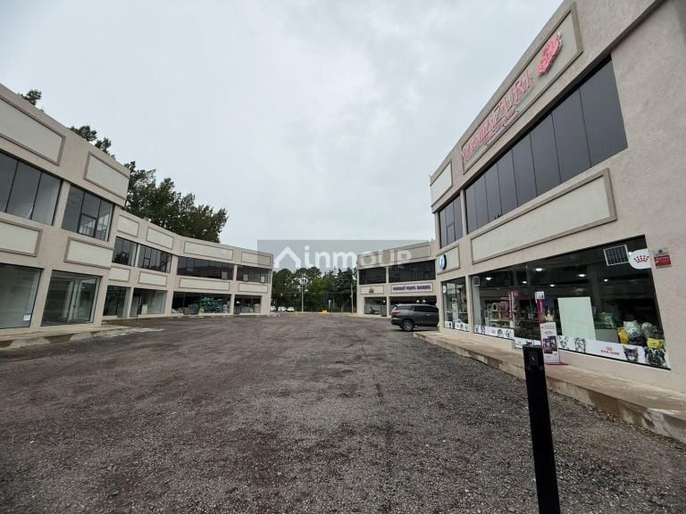 Local Comercial en Alquiler en Ezeiza, G.B.A. Zona Sur