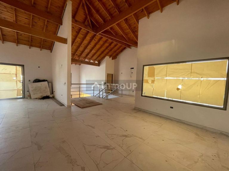 Casa en Venta en Ezeiza, G.B.A. Zona Sur