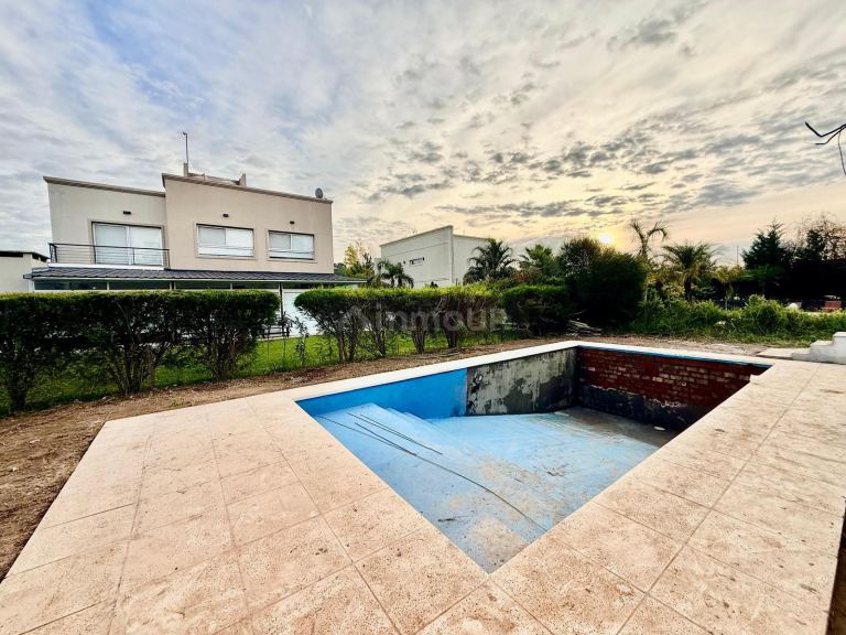 Casa en Venta en Esteban Echeverria, G.B.A. Zona Sur