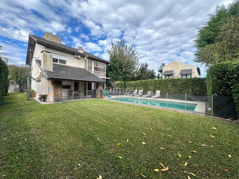 Casa en Venta en Esteban Echeverria, G.B.A. Zona Sur