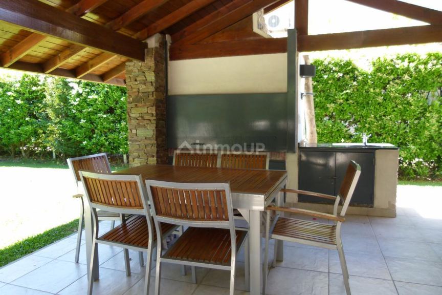 Casa en Venta en Esteban Echeverria, G.B.A. Zona Sur