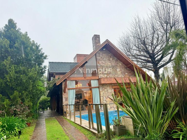 Casa en Venta en Esteban Echeverria, G.B.A. Zona Sur