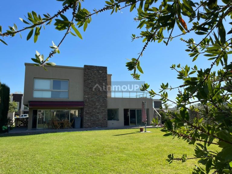 Casa en Venta en San Vicente, G.B.A. Zona Sur