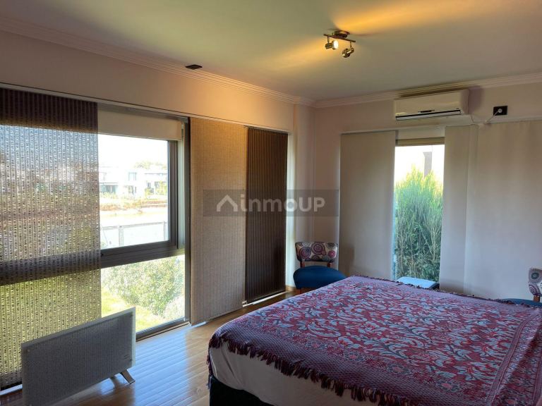 Casa en Venta en San Vicente, G.B.A. Zona Sur