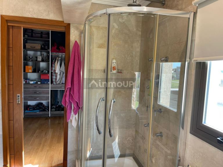 Casa en Venta en San Vicente, G.B.A. Zona Sur