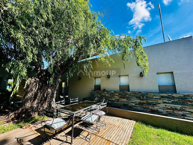 Casa en Alquiler Temporario en Esteban Echeverria, G.B.A. Zona Sur