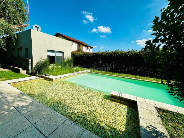 Casa en Alquiler Temporario en Esteban Echeverria, G.B.A. Zona Sur