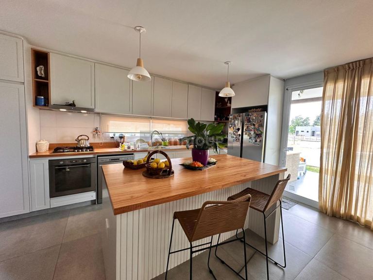 Casa en Venta en Esteban Echeverria, G.B.A. Zona Sur