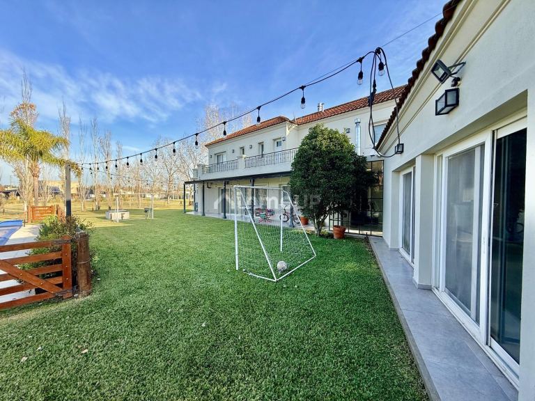 Casa en Venta en Esteban Echeverria, G.B.A. Zona Sur