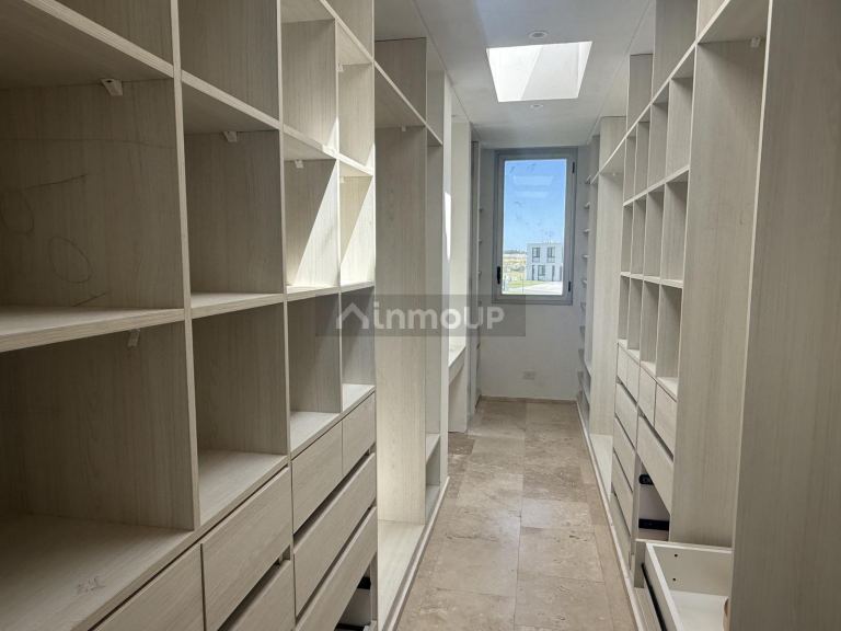 Casa en Venta en Ezeiza, G.B.A. Zona Sur