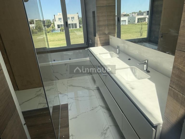 Casa en Venta en Ezeiza, G.B.A. Zona Sur