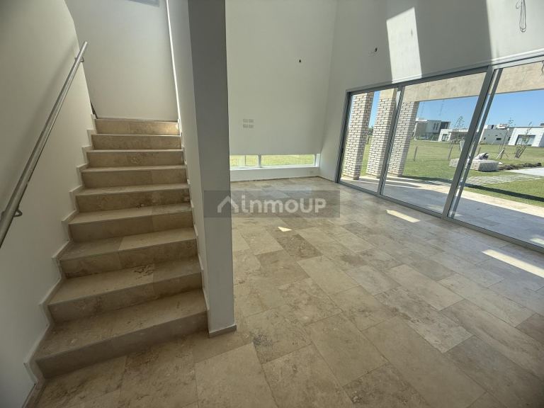 Casa en Venta en Ezeiza, G.B.A. Zona Sur