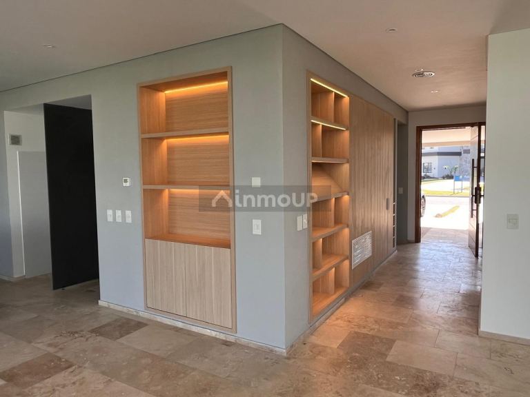 Casa en Venta en Ezeiza, G.B.A. Zona Sur