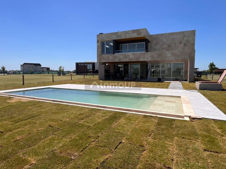 Casa en Venta en Ezeiza, G.B.A. Zona Sur