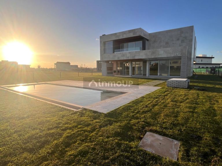 Casa en Venta en Ezeiza, G.B.A. Zona Sur