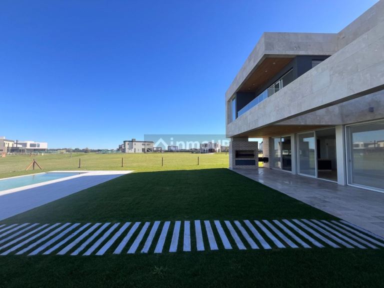 Casa en Venta en Ezeiza, G.B.A. Zona Sur