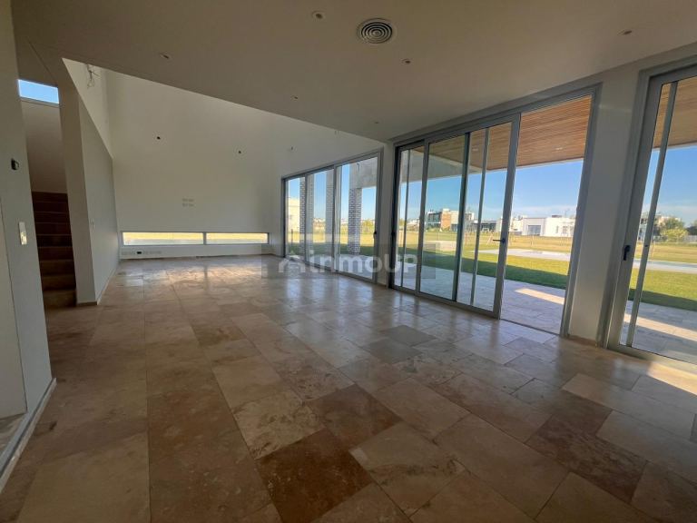 Casa en Venta en Ezeiza, G.B.A. Zona Sur