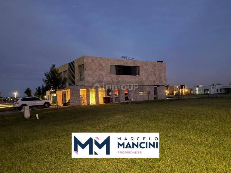 Casa en Venta en Ezeiza, G.B.A. Zona Sur