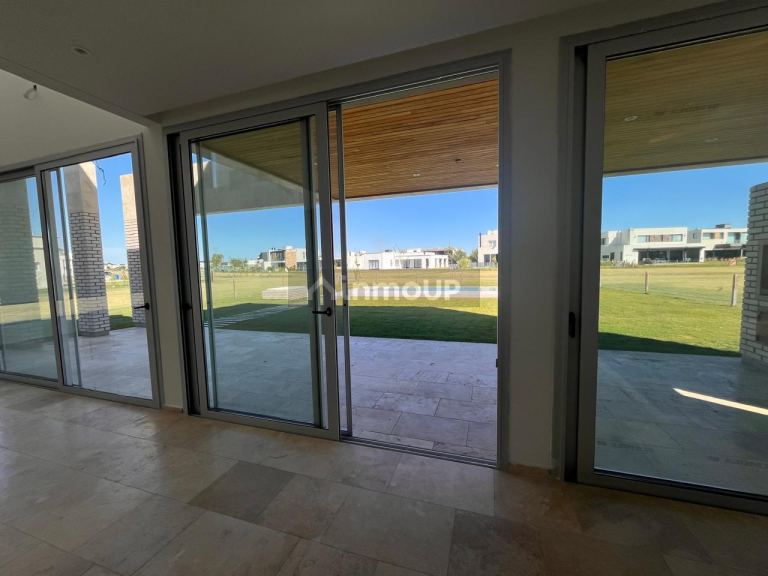 Casa en Venta en Ezeiza, G.B.A. Zona Sur
