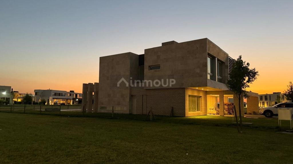 Casa en Venta en Ezeiza, G.B.A. Zona Sur