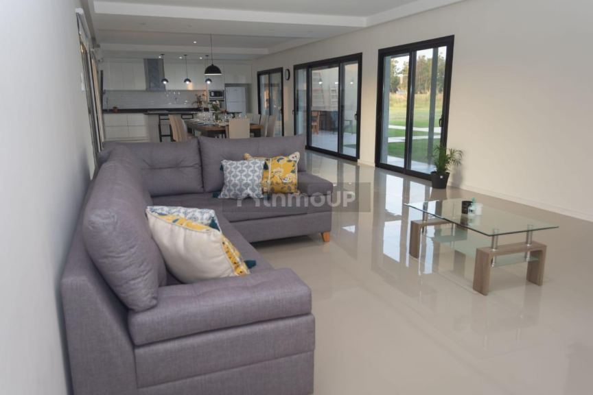 Casa en Venta en Ezeiza, G.B.A. Zona Sur