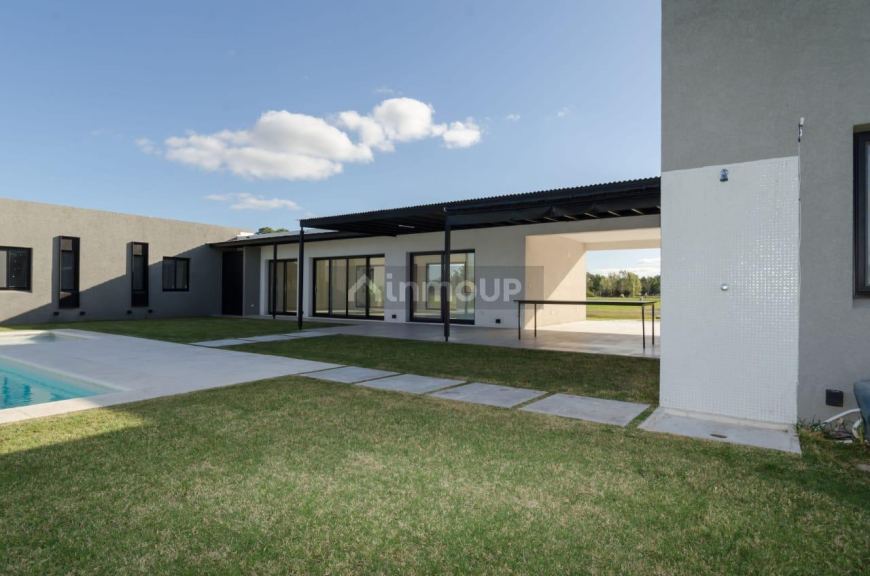 Casa en Venta en Ezeiza, G.B.A. Zona Sur