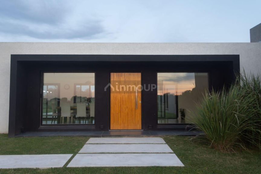 Casa en Venta en Ezeiza, G.B.A. Zona Sur