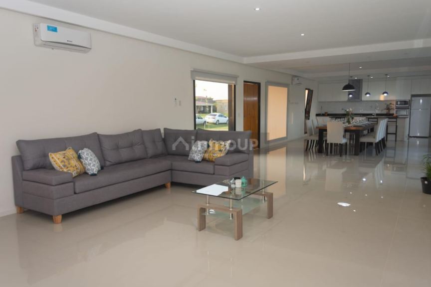 Casa en Venta en Ezeiza, G.B.A. Zona Sur
