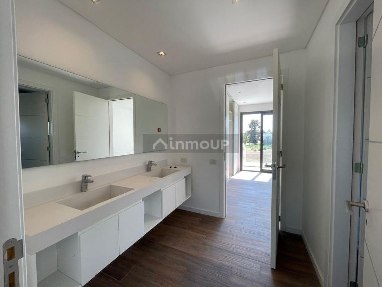 Casa en Venta en Esteban Echeverria, G.B.A. Zona Sur