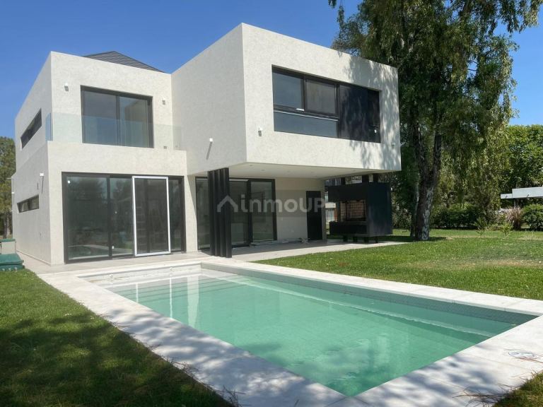 Casa en Venta en Esteban Echeverria, G.B.A. Zona Sur