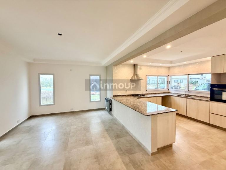 Casa en Venta en Esteban Echeverria, G.B.A. Zona Sur
