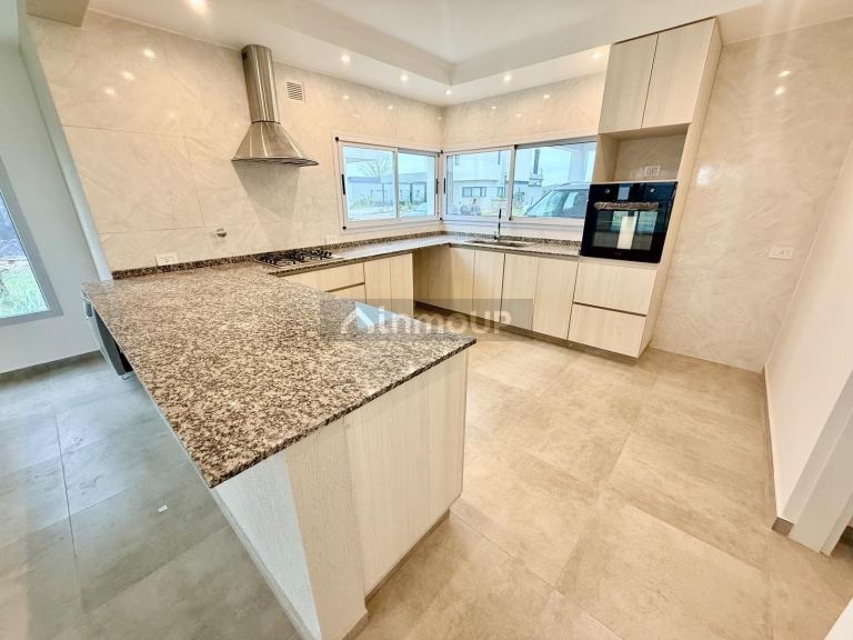 Casa en Venta en Esteban Echeverria, G.B.A. Zona Sur