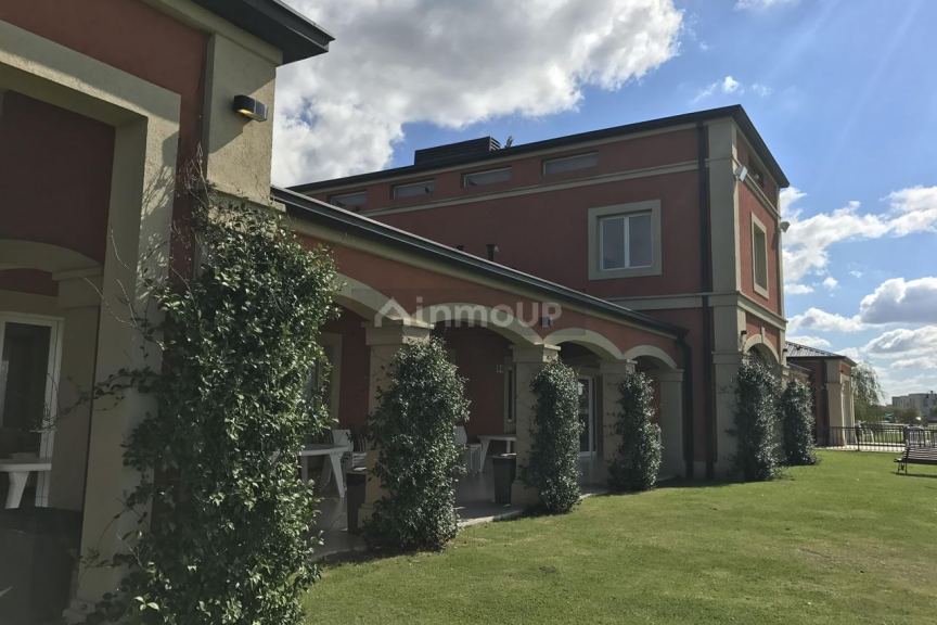 Casa en Venta en Ezeiza, G.B.A. Zona Sur