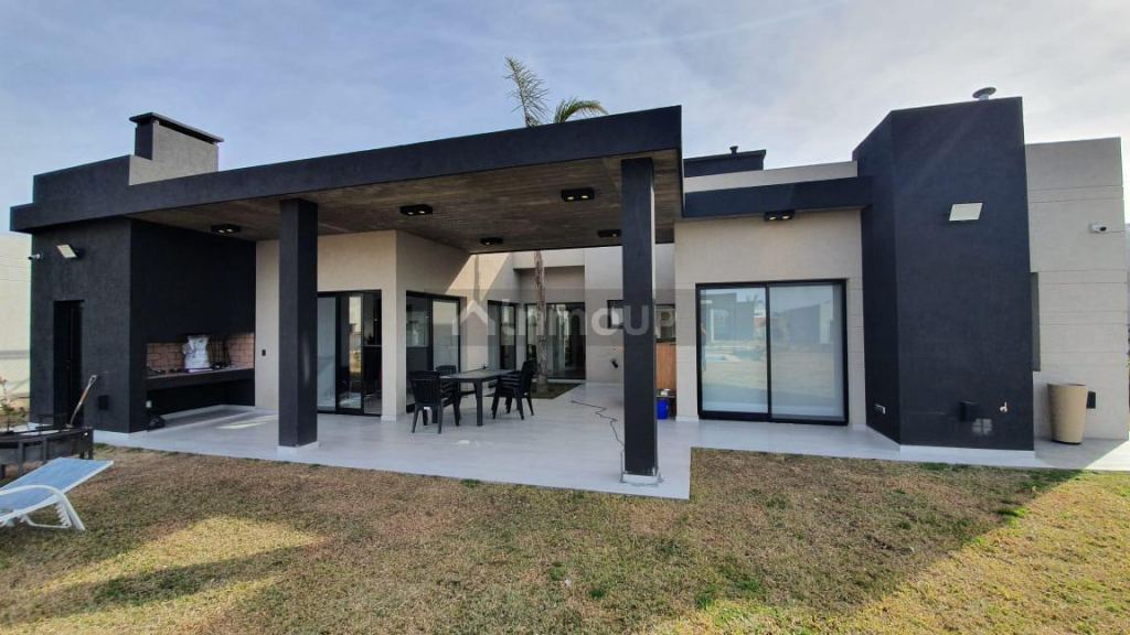 Casa en Venta en Ezeiza, G.B.A. Zona Sur