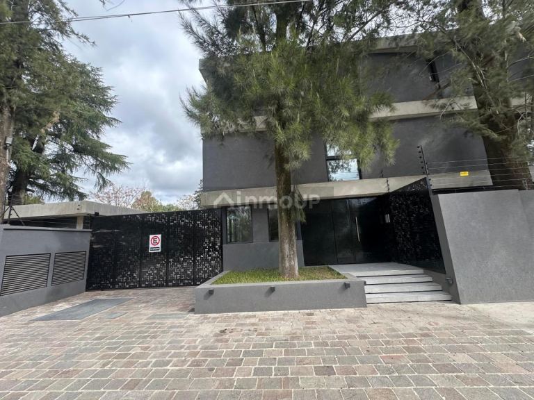 Departamento en Alquiler en Ezeiza, G.B.A. Zona Sur