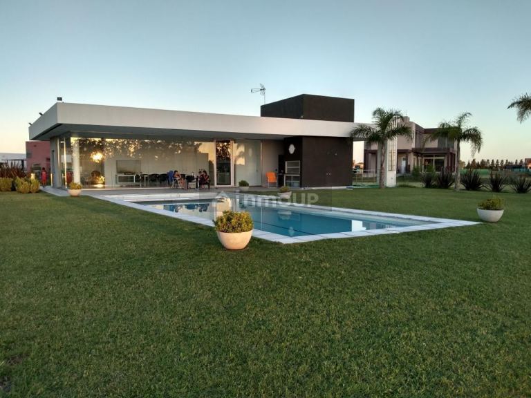 Casa en Venta en Presidente Peron, G.B.A. Zona Sur
