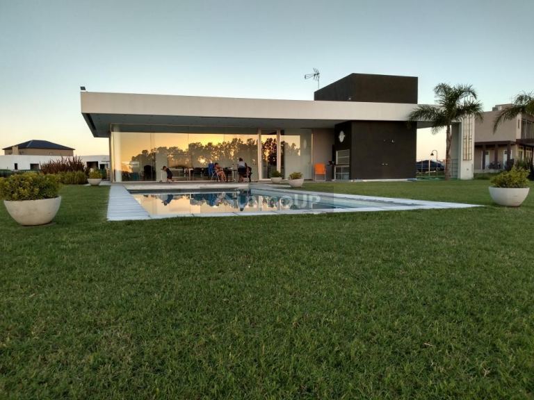 Casa en Venta en Presidente Peron, G.B.A. Zona Sur