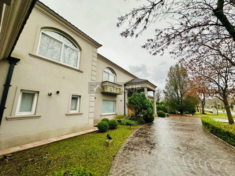 Casa en Venta en San Vicente, G.B.A. Zona Sur