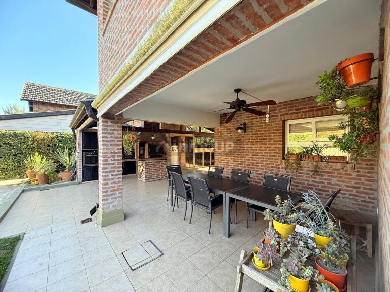 Casa en Venta en Esteban Echeverria, G.B.A. Zona Sur