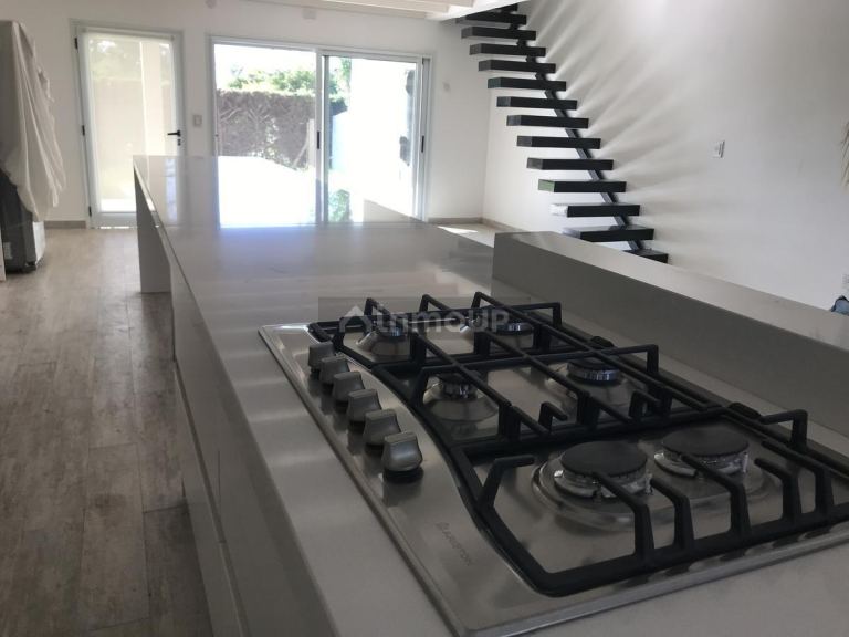 Casa en Venta en Ezeiza, G.B.A. Zona Sur