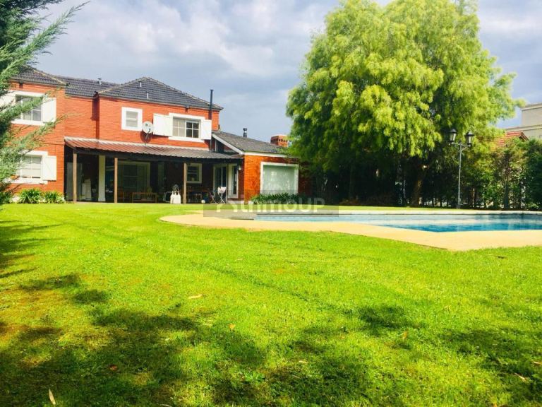 Casa en Venta en Esteban Echeverria, G.B.A. Zona Sur