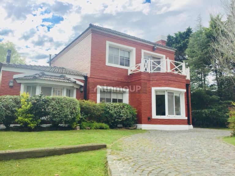 Casa en Venta en Esteban Echeverria, G.B.A. Zona Sur