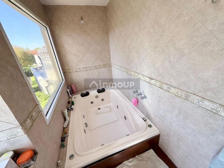 Casa en Venta en Ezeiza, G.B.A. Zona Sur